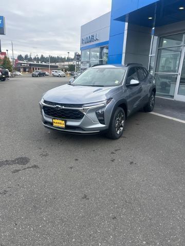 new 2025 Chevrolet Trax car