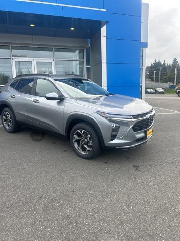 new 2025 Chevrolet Trax car