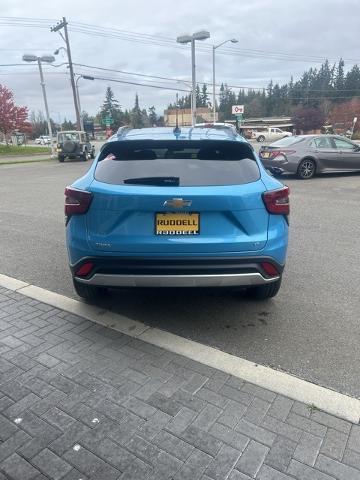 new 2025 Chevrolet Trax car