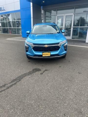 new 2025 Chevrolet Trax car