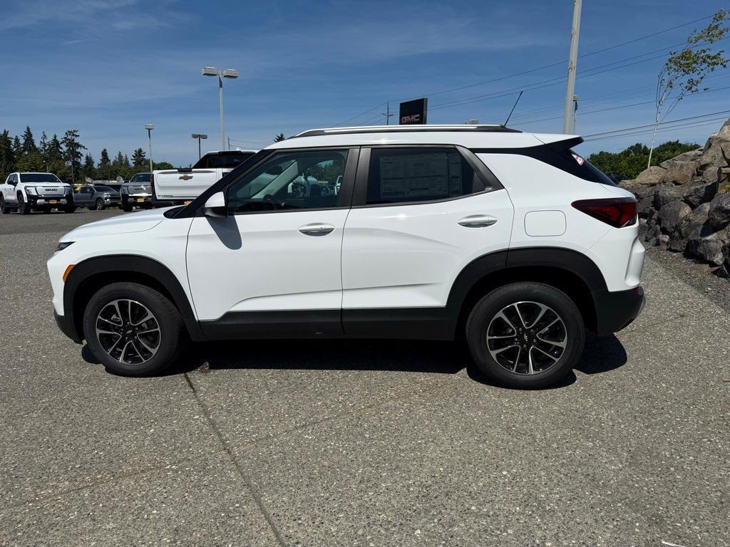 new 2025 Chevrolet TrailBlazer car, priced at $30,080