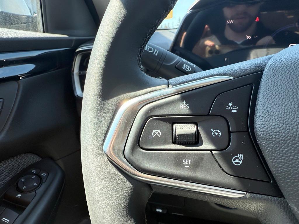 new 2025 Chevrolet TrailBlazer car, priced at $30,080