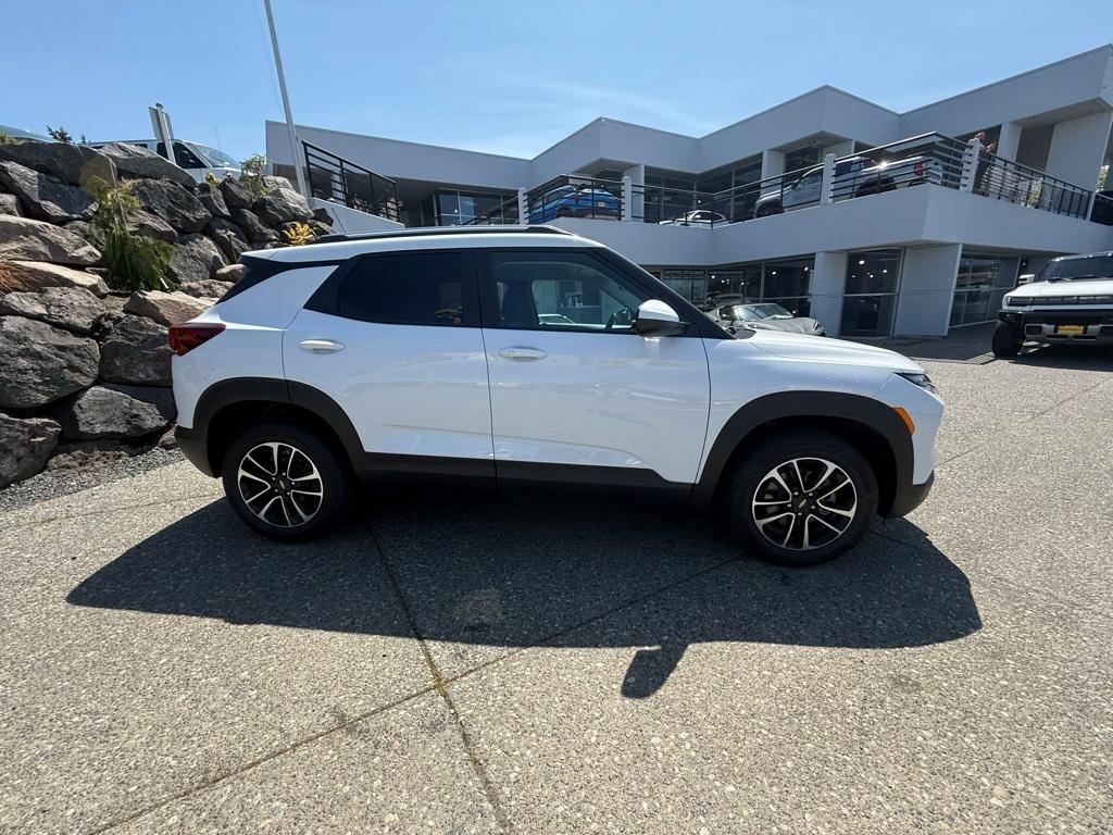 new 2025 Chevrolet TrailBlazer car, priced at $30,080