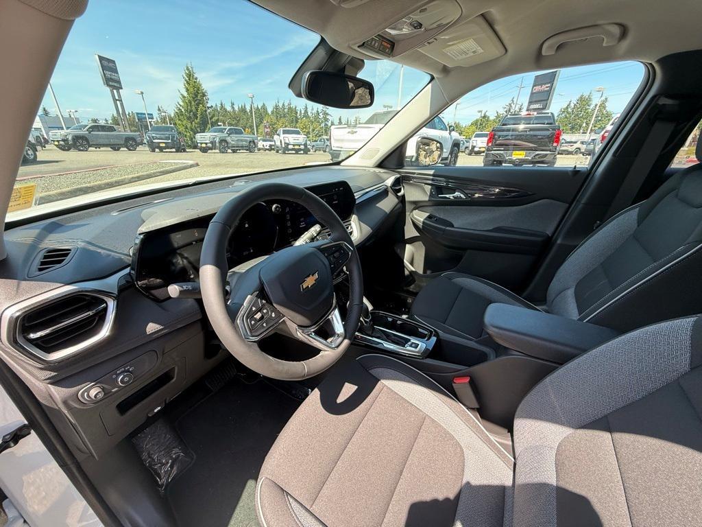 new 2025 Chevrolet TrailBlazer car, priced at $30,080