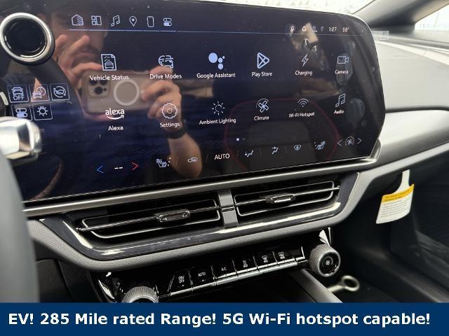new 2025 Chevrolet Equinox EV car, priced at $46,460