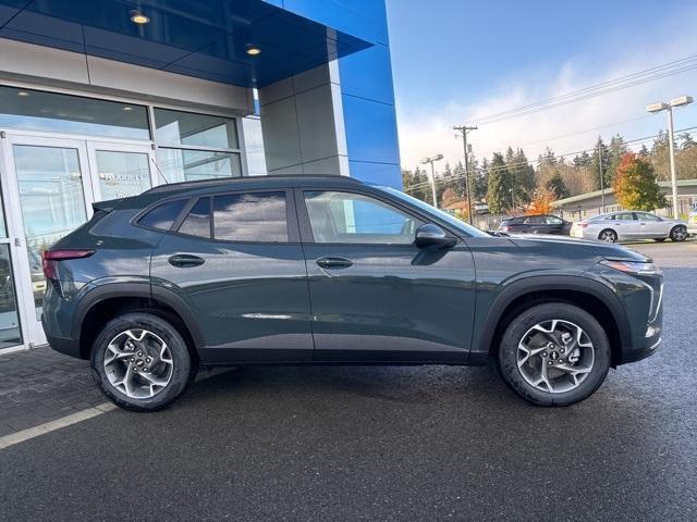 new 2025 Chevrolet Trax car