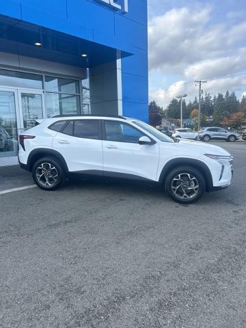 new 2025 Chevrolet Trax car, priced at $25,510