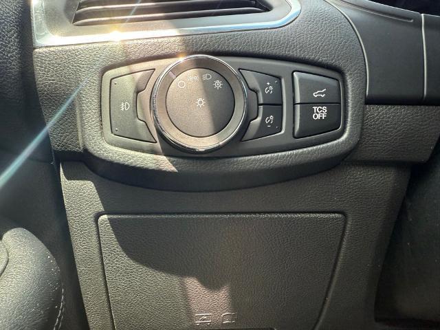 used 2022 Ford Edge car, priced at $22,059