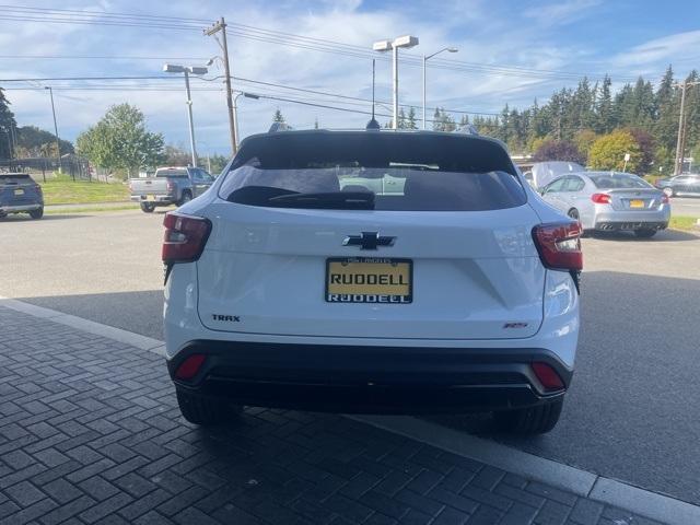 new 2025 Chevrolet Trax car, priced at $27,335