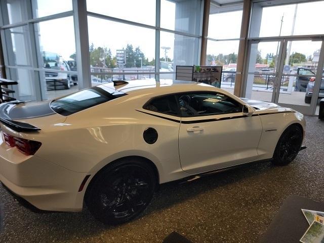 new 2021 Chevrolet Camaro car