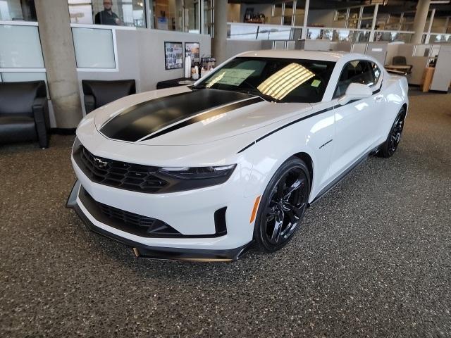 new 2021 Chevrolet Camaro car