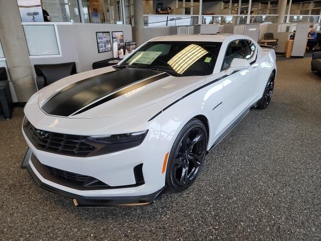 new 2021 Chevrolet Camaro car