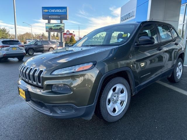 used 2015 Jeep Cherokee car, priced at $11,999