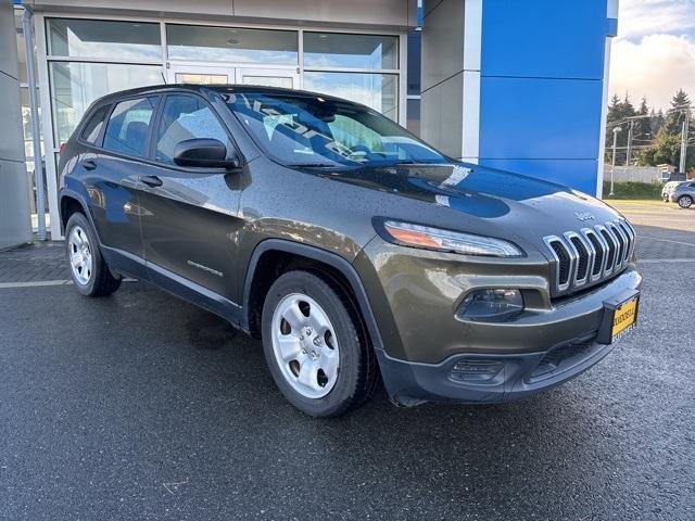 used 2015 Jeep Cherokee car, priced at $11,999