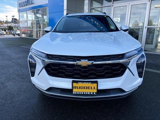 new 2025 Chevrolet Trax car