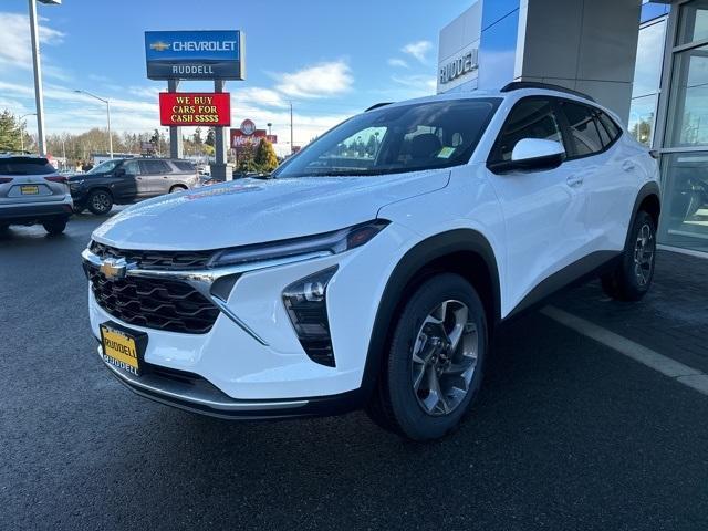 new 2025 Chevrolet Trax car