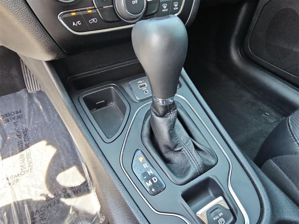 used 2021 Jeep Cherokee car, priced at $16,999