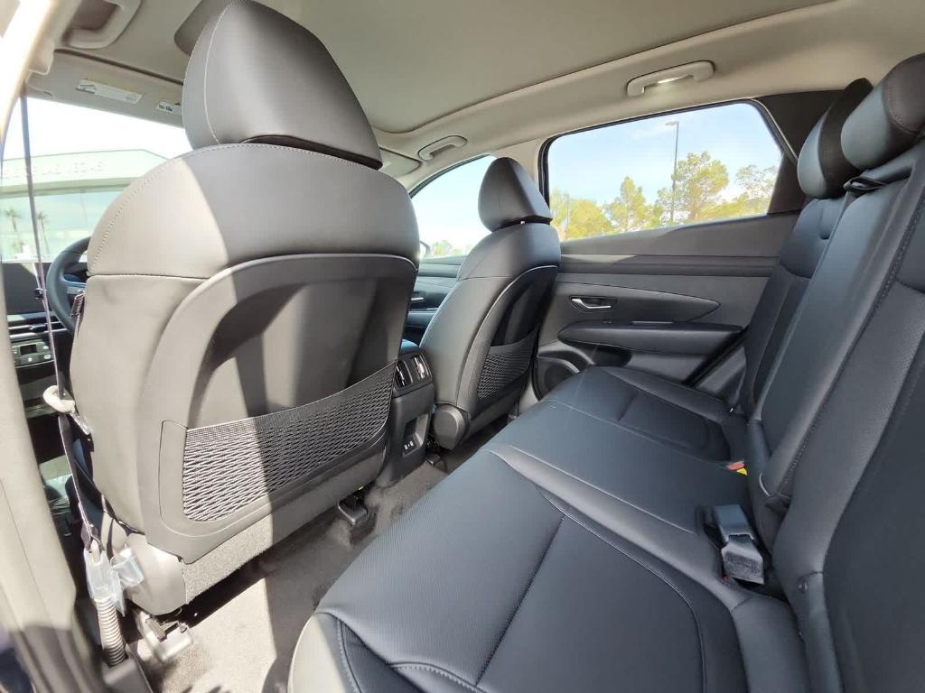 new 2025 Hyundai TUCSON Hybrid car, priced at $37,260