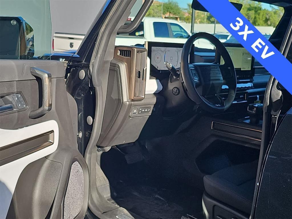 used 2025 GMC HUMMER EV SUV car, priced at $86,500