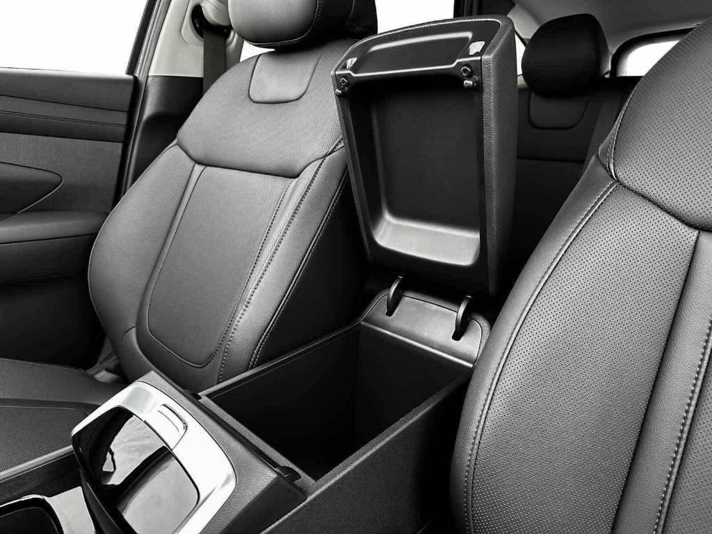 new 2025 Hyundai Tucson car, priced at $34,170