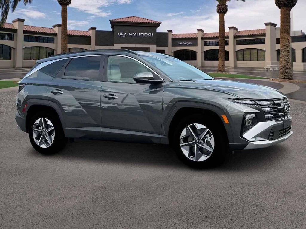new 2025 Hyundai TUCSON Hybrid car, priced at $34,714