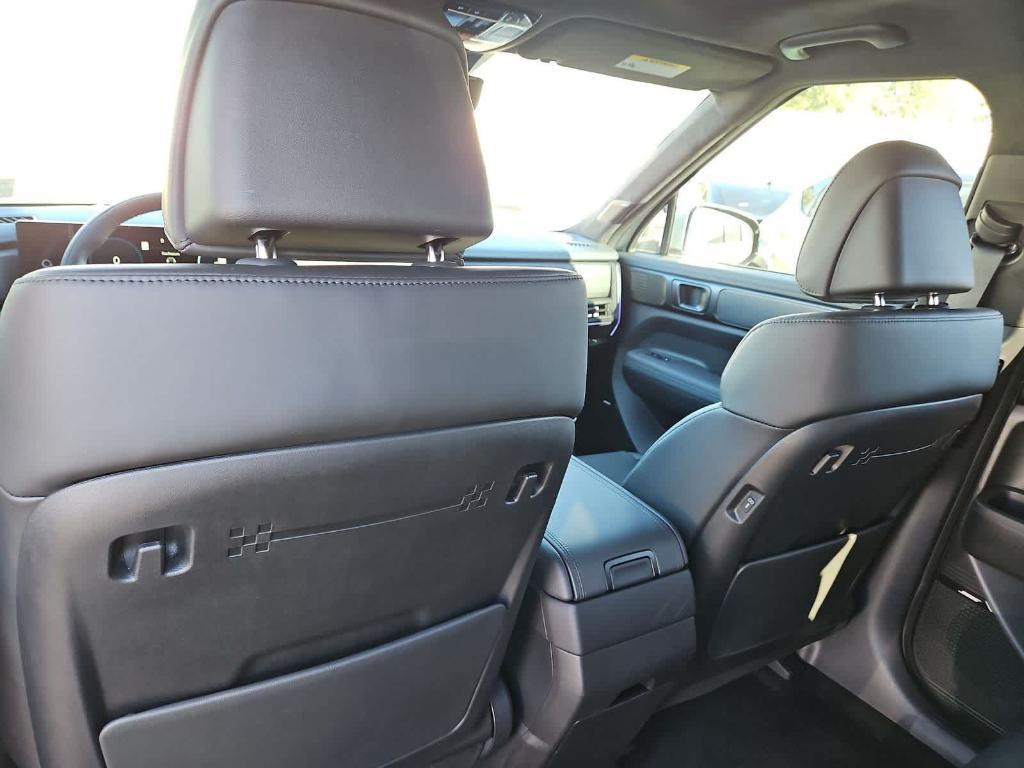 new 2025 Hyundai Santa Fe car, priced at $46,910
