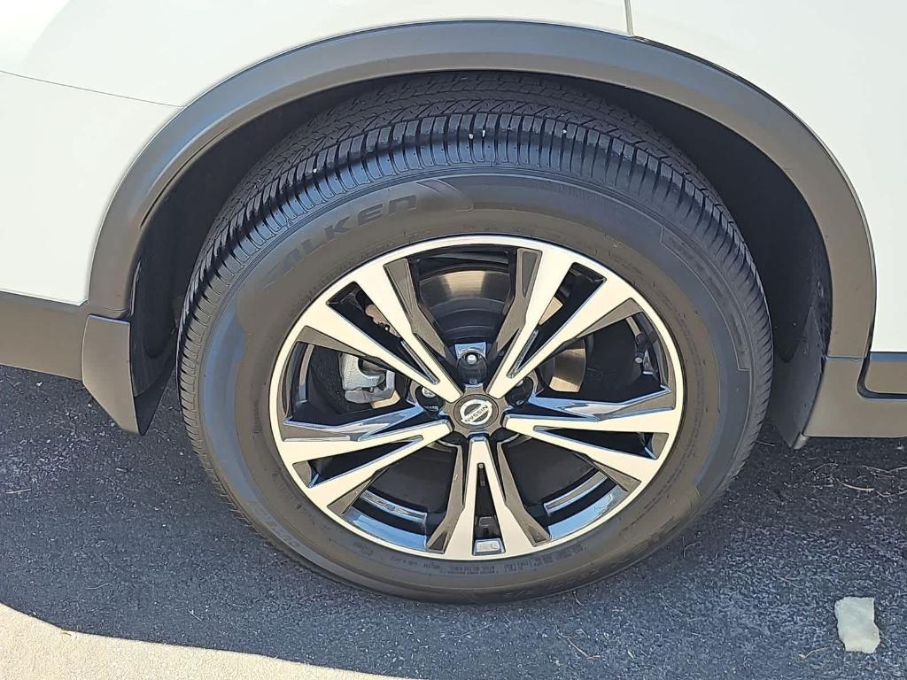 used 2019 Nissan Rogue car, priced at $18,250