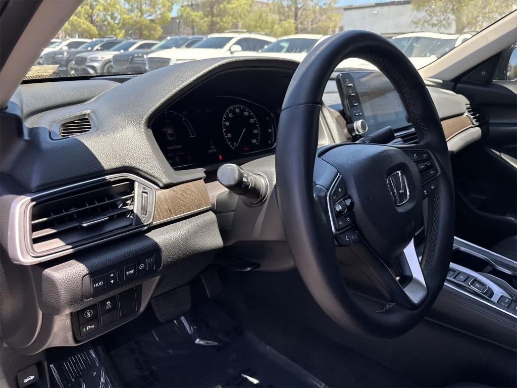used 2019 Honda Accord Hybrid car, priced at $15,500