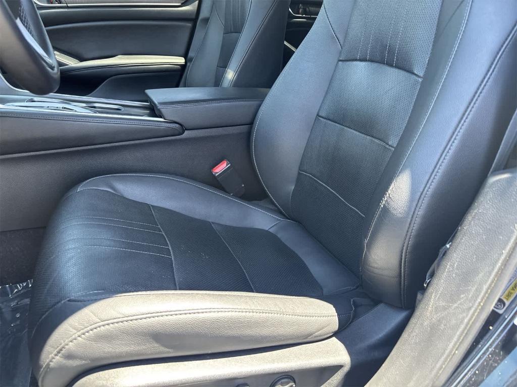 used 2019 Honda Accord Hybrid car, priced at $15,500