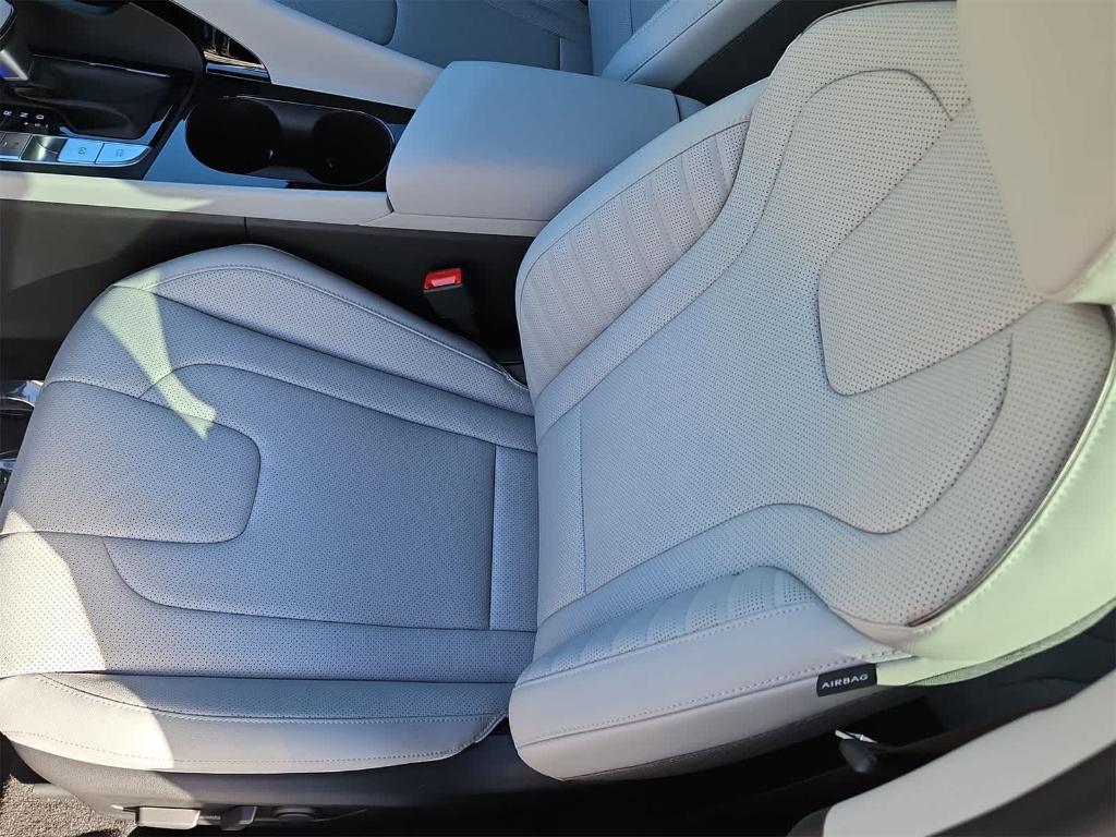 used 2024 Hyundai ELANTRA HEV car, priced at $24,500