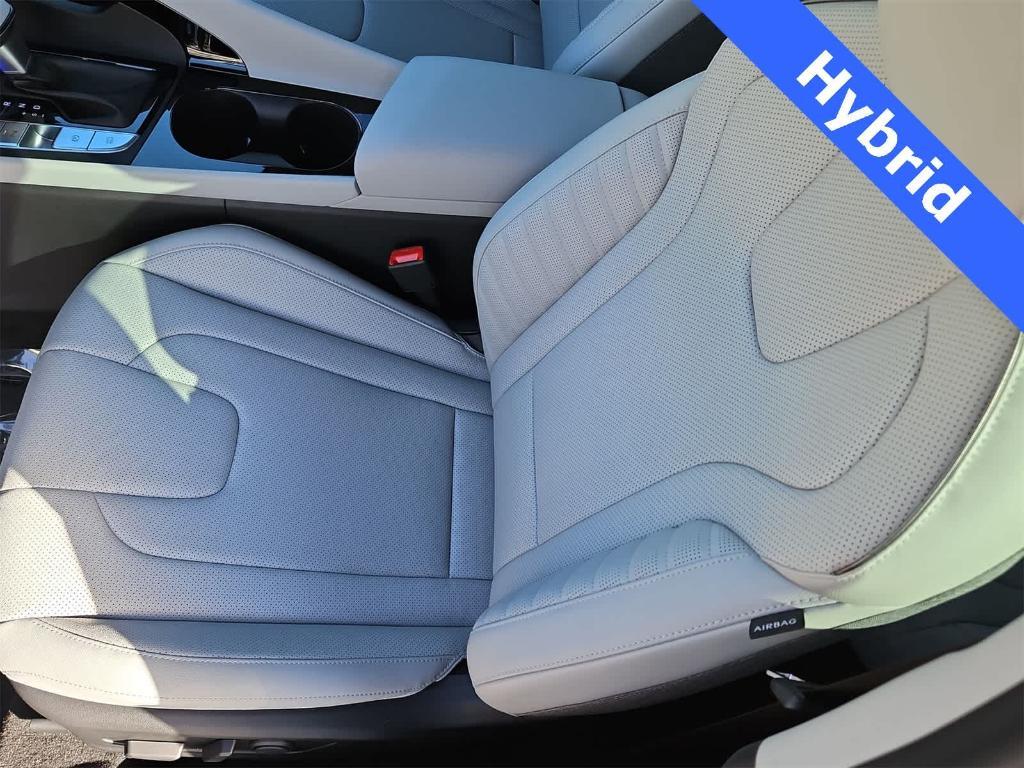 used 2024 Hyundai ELANTRA HEV car, priced at $23,000
