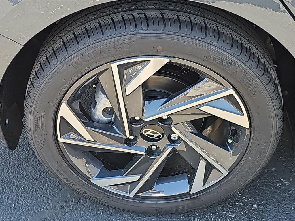new 2025 Hyundai Elantra car, priced at $23,580