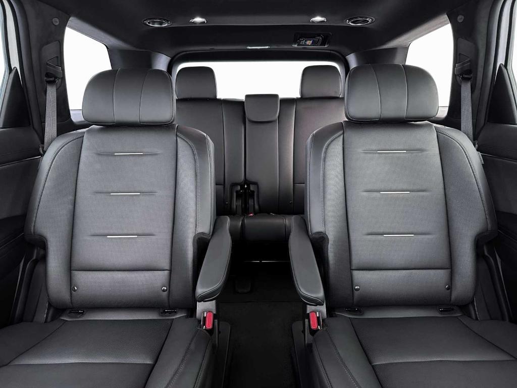 new 2026 Hyundai Palisade Hybrid car, priced at $60,035