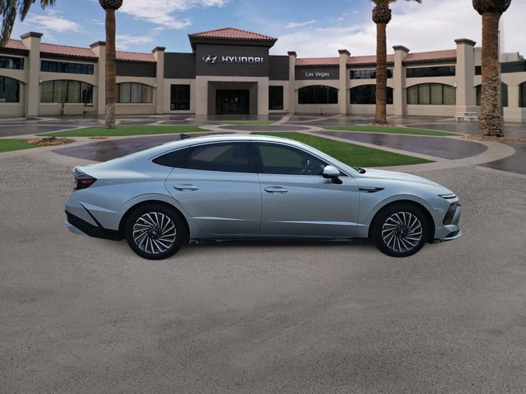 new 2025 Hyundai Sonata Hybrid car, priced at $38,435