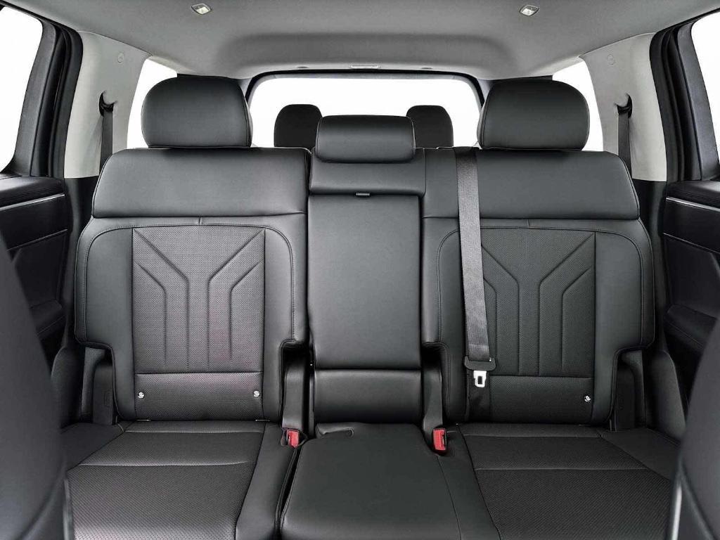 new 2026 Hyundai SANTA FE HEV car, priced at $36,430