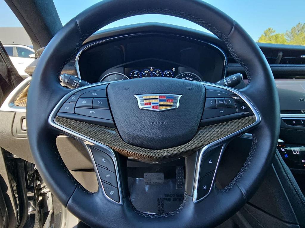 used 2017 Cadillac XT5 car, priced at $18,750