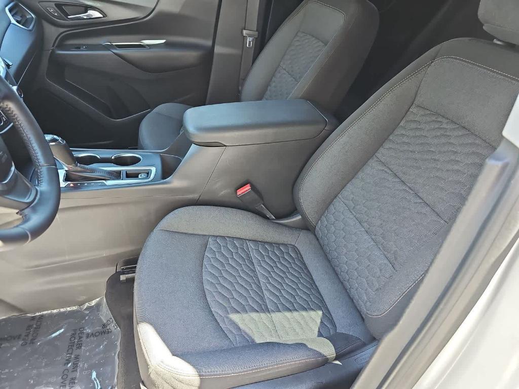 used 2021 Chevrolet Equinox car, priced at $18,500