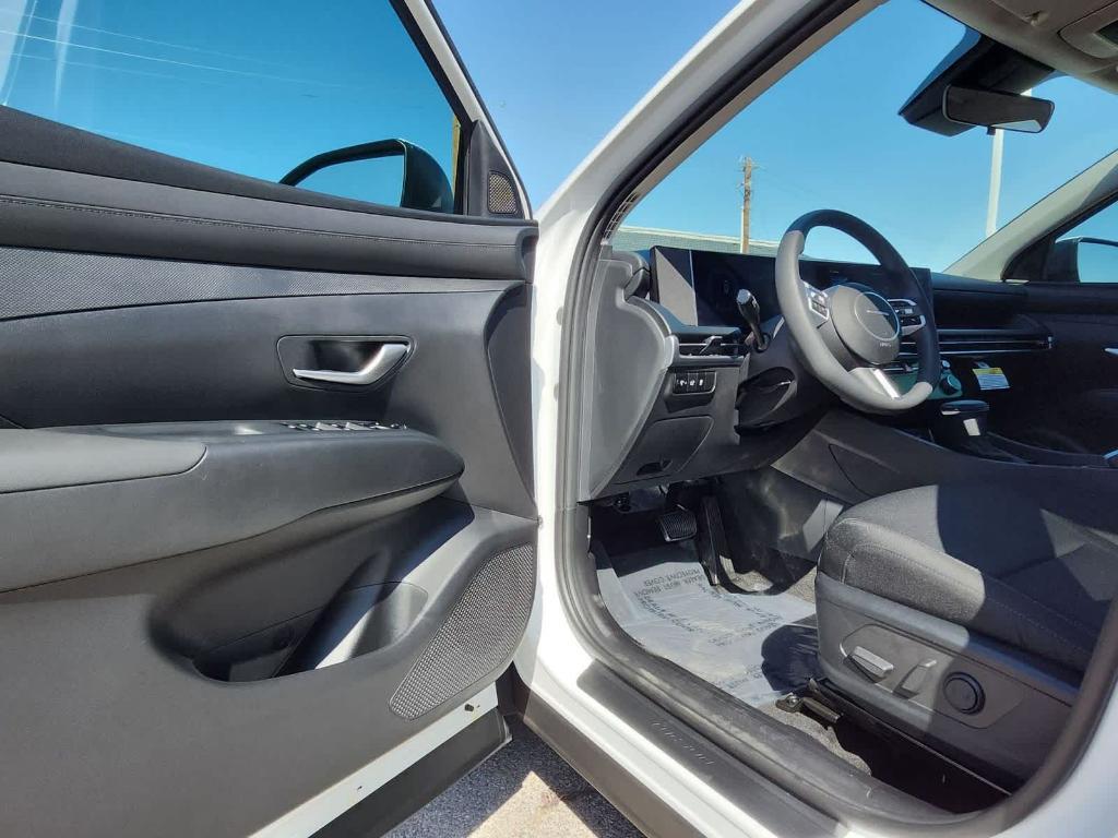 new 2025 Hyundai Tucson car, priced at $33,060