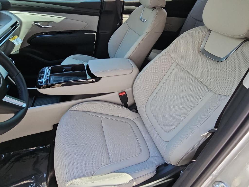 new 2025 Hyundai Tucson car, priced at $40,610