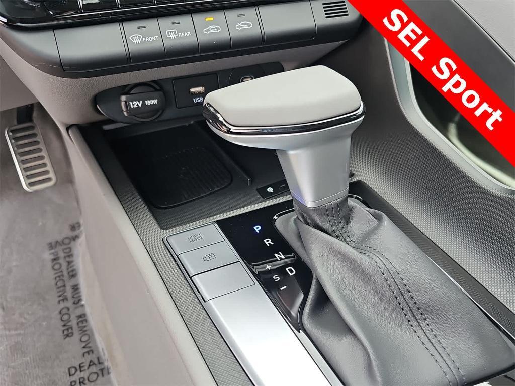 used 2025 Hyundai Elantra car, priced at $21,000