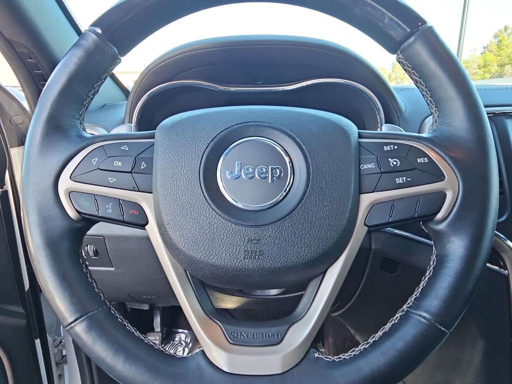 used 2017 Jeep Grand Cherokee car, priced at $18,550