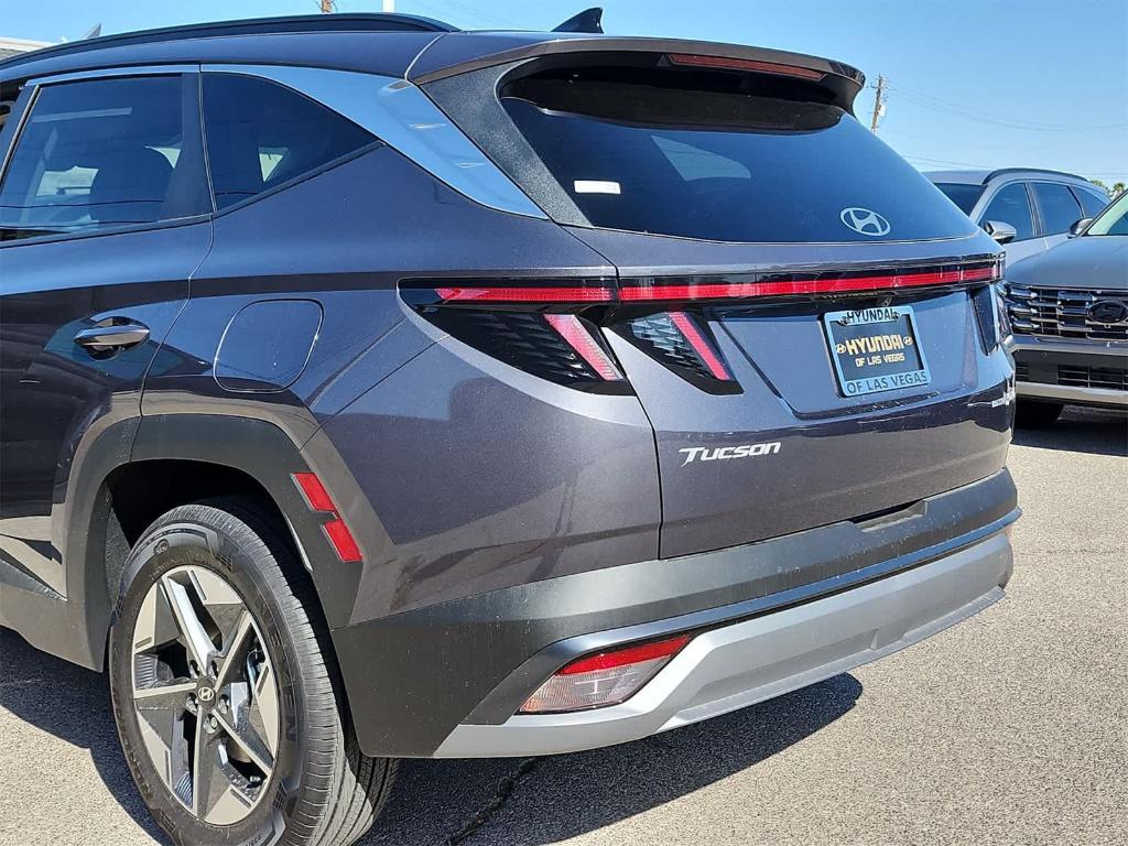 new 2025 Hyundai TUCSON Hybrid car, priced at $34,634
