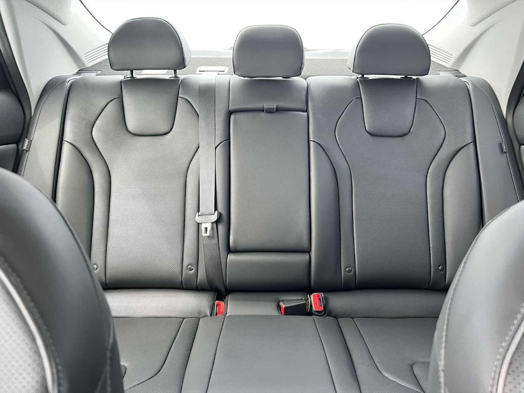 new 2025 Hyundai Elantra car, priced at $27,450