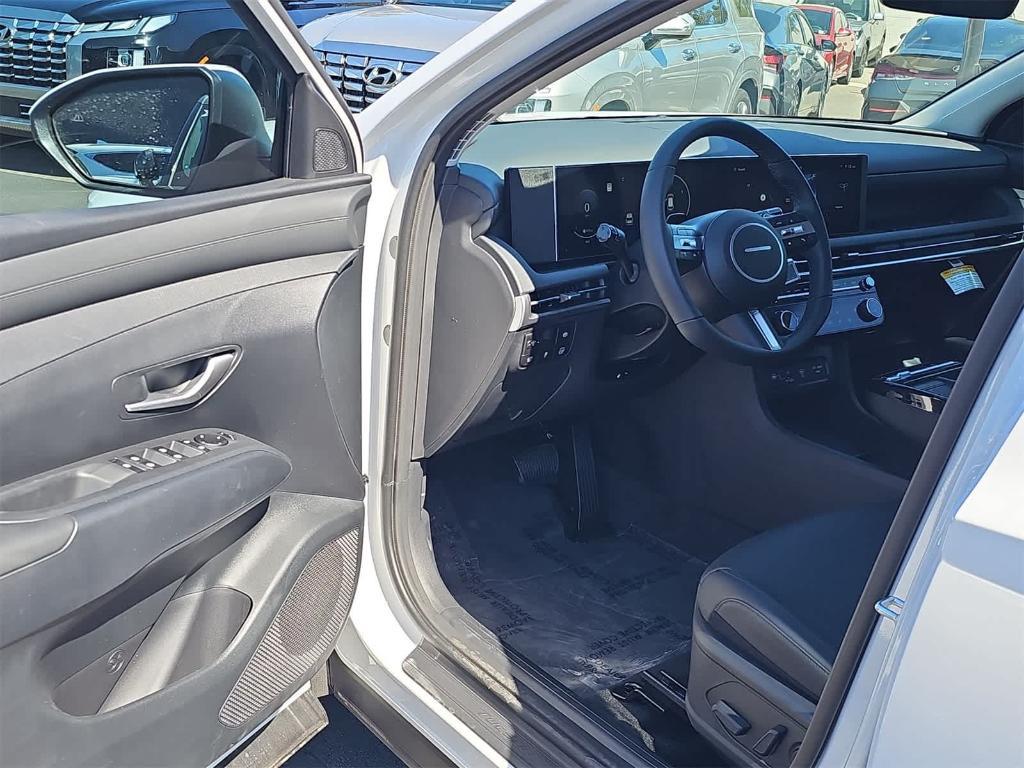 new 2025 Hyundai TUCSON Hybrid car, priced at $35,342