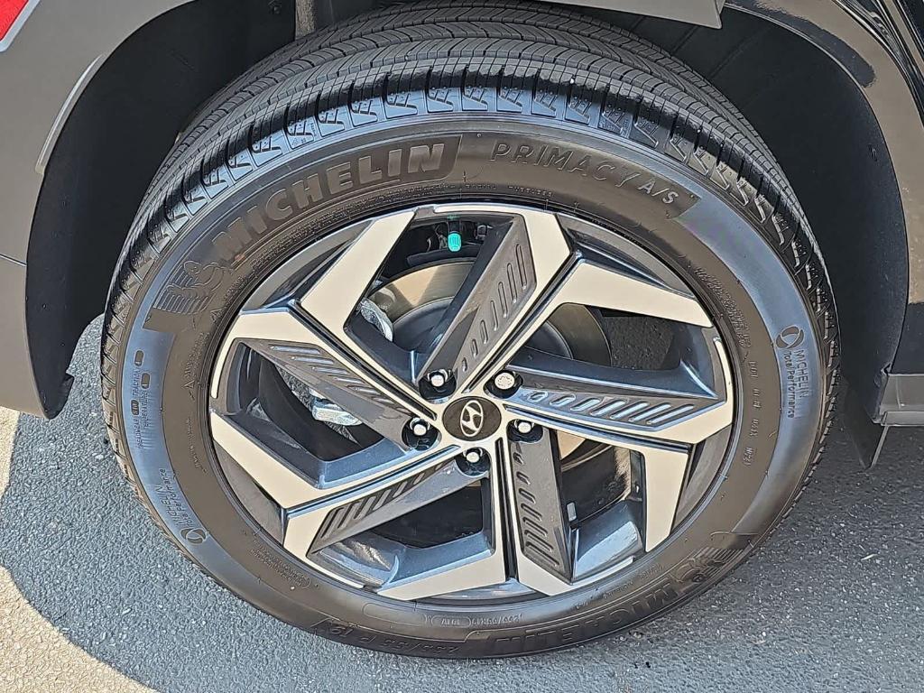 used 2024 Hyundai TUCSON Hybrid car, priced at $37,150