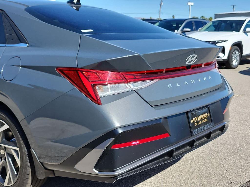 new 2025 Hyundai Elantra car, priced at $26,335