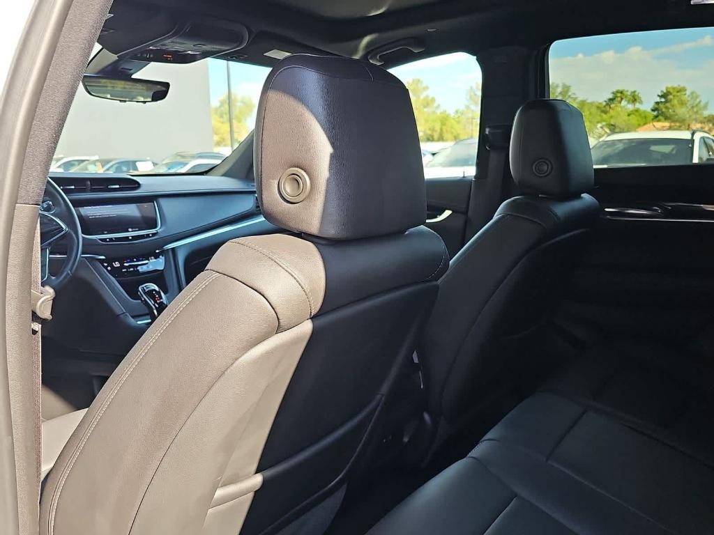 used 2020 Cadillac XT5 car, priced at $27,250