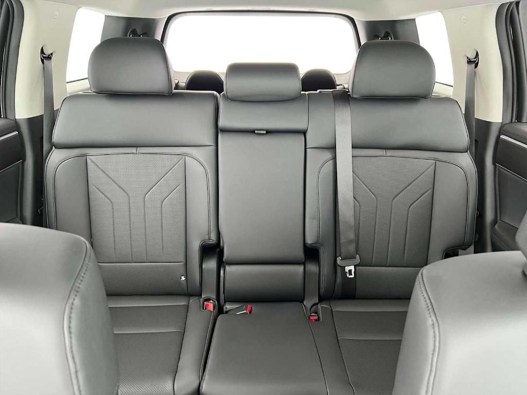 new 2025 Hyundai Santa Fe car, priced at $37,665