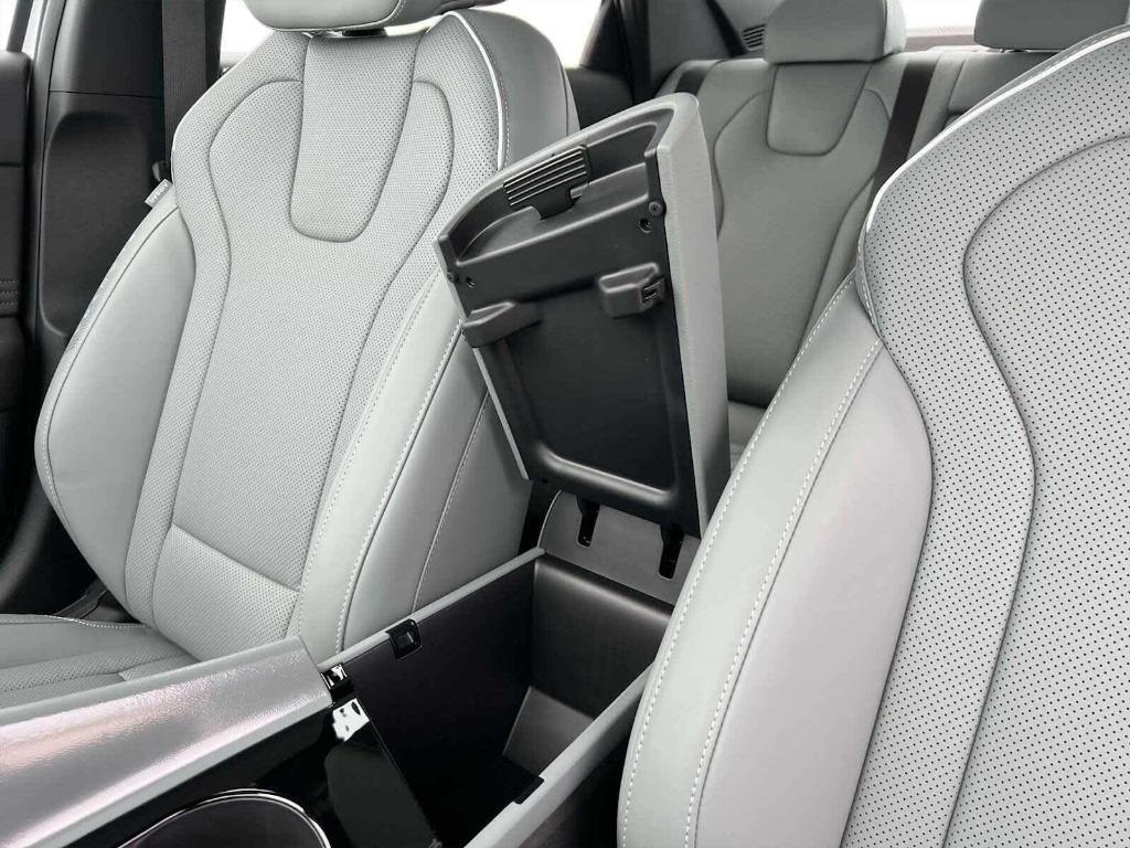 new 2025 Hyundai ELANTRA HEV car, priced at $29,155