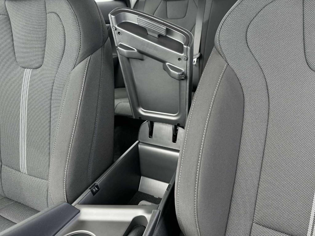 new 2025 Hyundai Elantra car, priced at $23,135